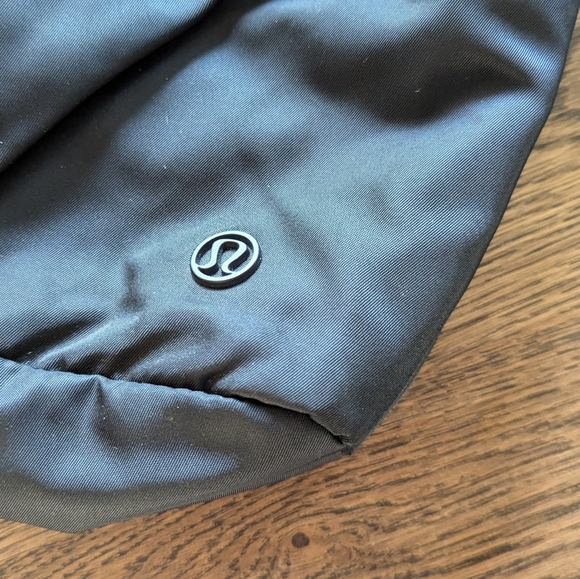 lululemon | City Adventurer Shoulder Bag - Picture 2 of 5